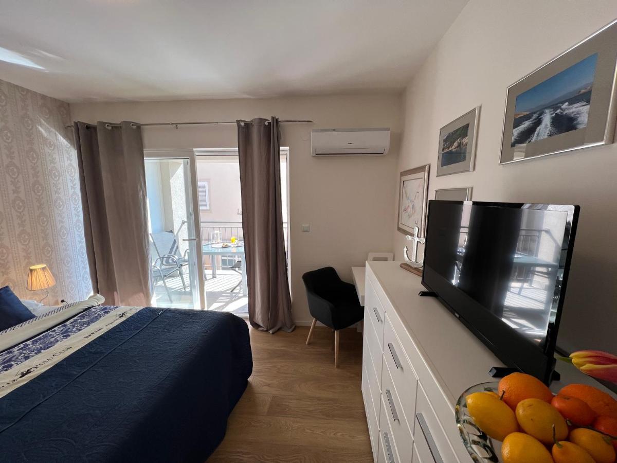 Studio Apartment Marina Mel נובי ווינודולסקי מראה חיצוני תמונה