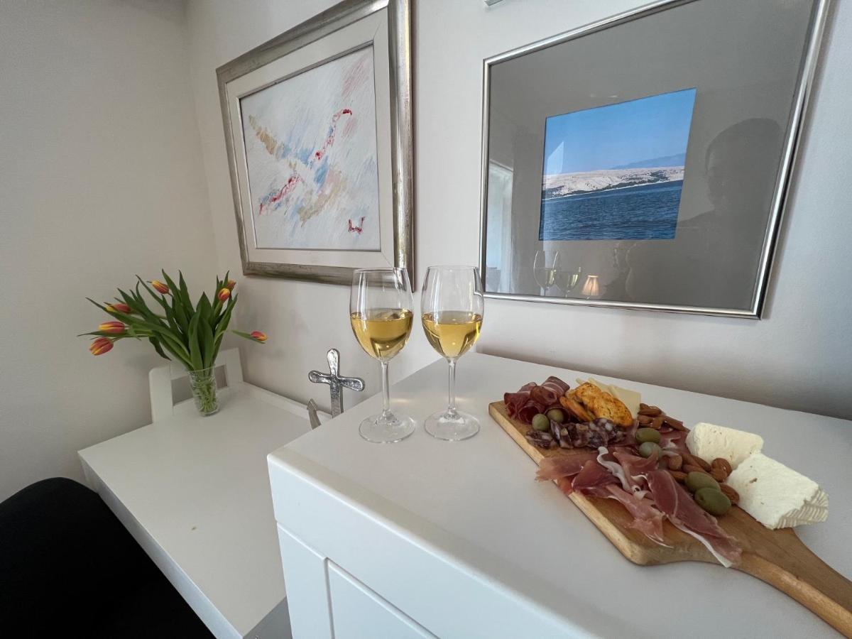 Studio Apartment Marina Mel נובי ווינודולסקי מראה חיצוני תמונה