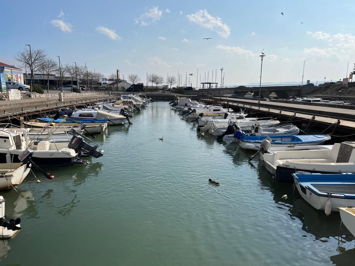 Studio Apartment Marina Mel נובי ווינודולסקי מראה חיצוני תמונה