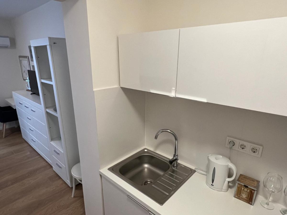 Studio Apartment Marina Mel נובי ווינודולסקי מראה חיצוני תמונה