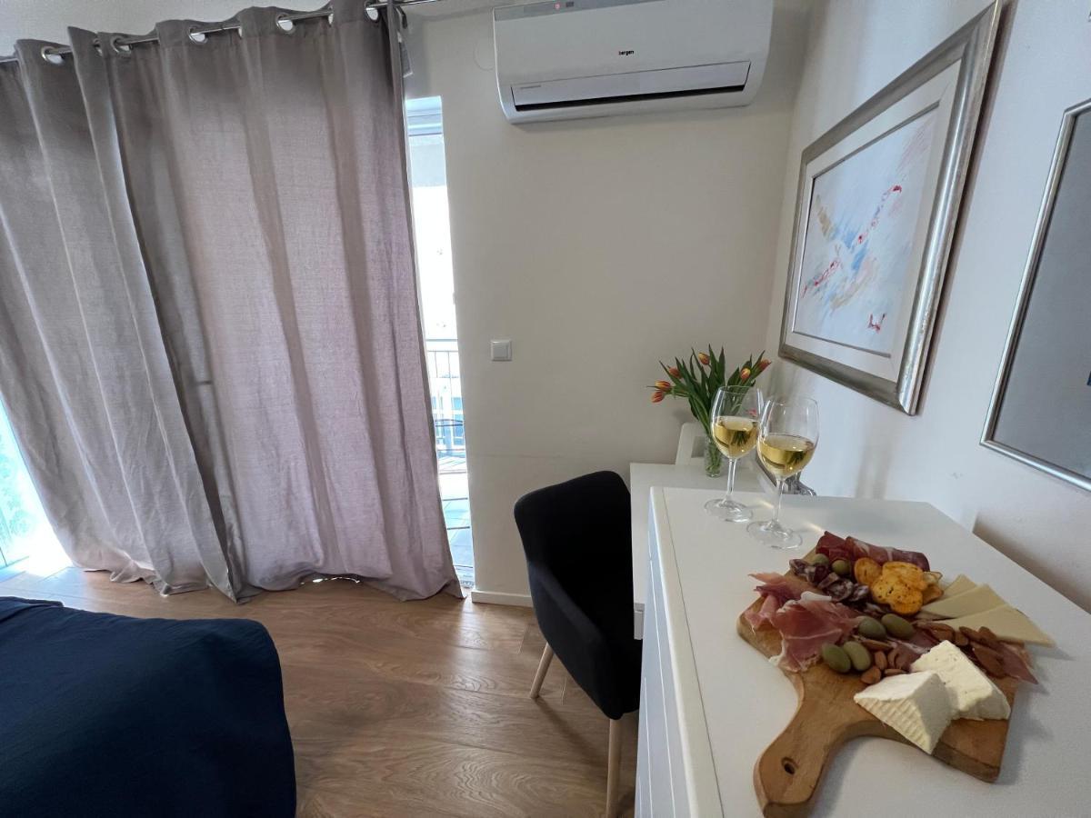 Studio Apartment Marina Mel נובי ווינודולסקי מראה חיצוני תמונה