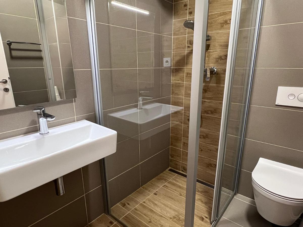 Studio Apartment Marina Mel נובי ווינודולסקי מראה חיצוני תמונה